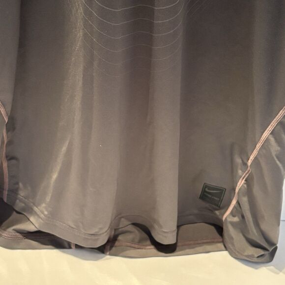 Nike Pro DriFit Fitted Men’s Shirt Size Large Gray/Black Short Sleeve - Picture 3 of 8